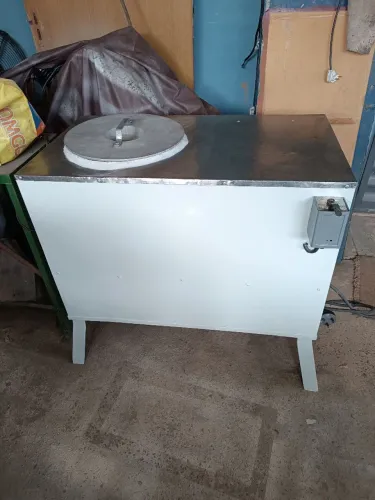 Masseira de pão 25 kg, motor trifazico 5 hp