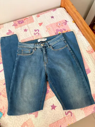 Calça Calvin Klein tamanho 38