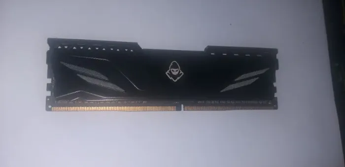 Memoria ddr04 marca master 32000