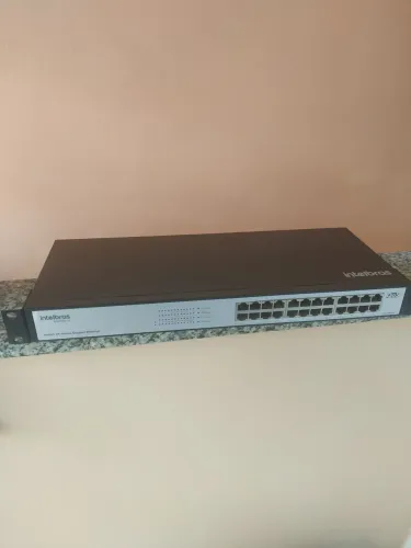 Switch 24 Portas Gigabyte - Intelbras