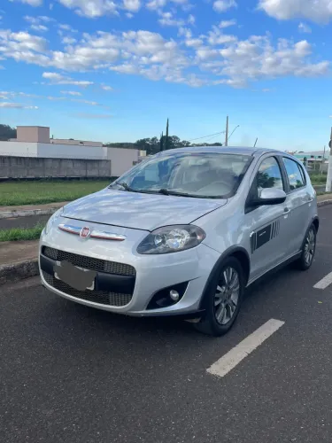 Fiat Palio Sporting 1.6 Flex 16V 5P 2014