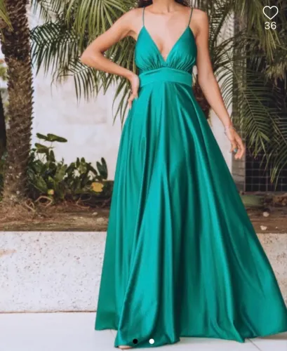 Vende- se Vestido de Festa!