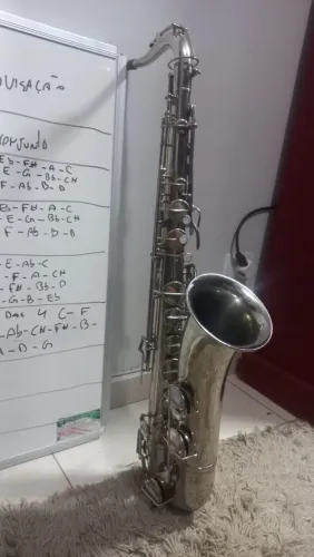 Sax tenor weril troco por iPhone do meu interesse 