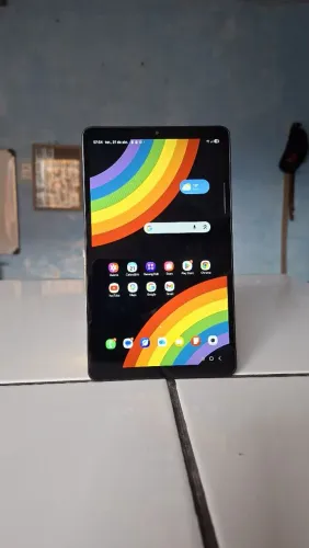 Tablet Samsung Tab A9 Tela 8.7 polegadas Chip 4G Faz Ligacao Semi-Novo