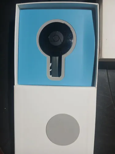 Chromecast TV streaming devido by Google Novo