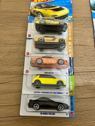 KIT COM 5 MINIATURAS HOTWHEELS - Mazda, BMW e Honda 