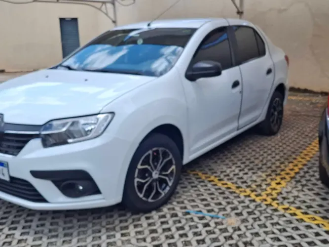 Renault Logan Life Flex 1.0 12V 4P Mec. 2021