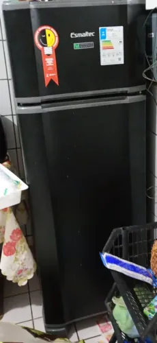 Geladeira com três meses de uso