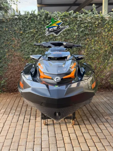 Jet Ski GTX 230