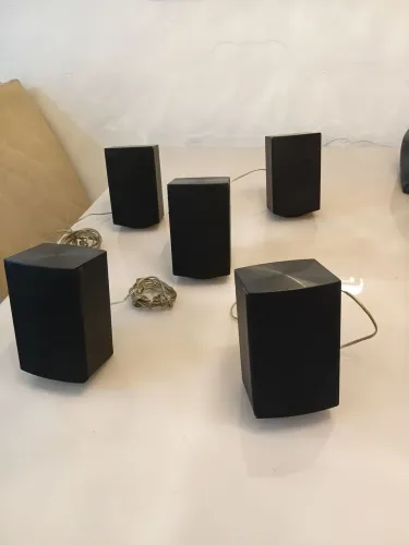 Caixinha de som stereo LG