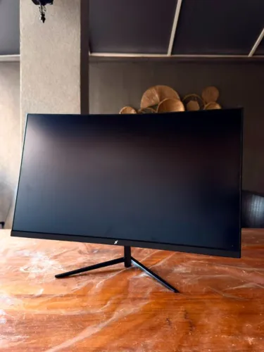 MONITOR SUPERFRAME 165HZ/24?/FULL HD + SUPORTE ARTICULADO (PEGO SEU USADO NA TROCA)