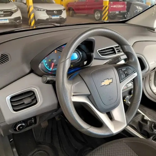Chevrolet Onix Hatch LT 1.0 8V Flex Mec. 4P 2018