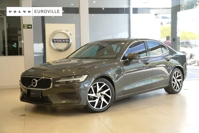 Volvo S60 T-4 Momentum 2.0 190cv 4P 2020