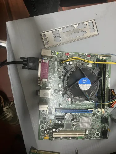 KIT PC - INTEL CORE i3 + 8GB RAM