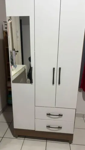 Roupeiro de solteiro