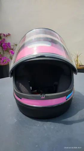 Capacete, GOW