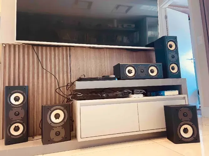 5 Caixas de som para Home Theater - ONKYO THX