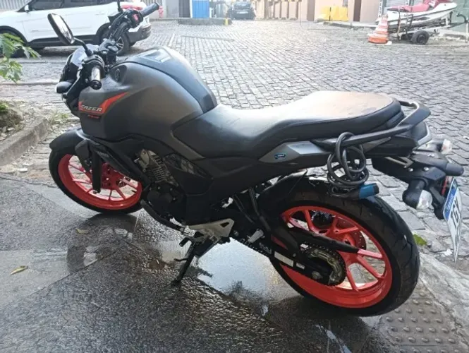 VENDO YAMAHA FAZER FZ15 ABS 2025 - ÚNICO DONO
