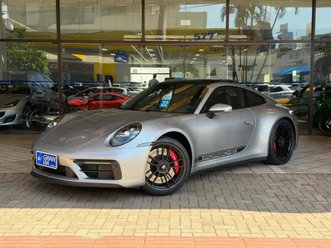 Porsche 911 Carrera Coupe 2022