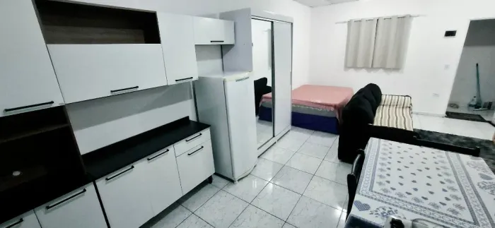 KITNET mobiliada 30m² Santo André/SP luz e iptu inclusos; quintal; lavanderia individual