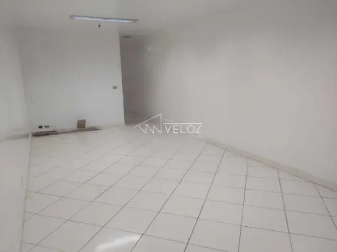 Sala-À VENDA-Centro-Rio de Janeiro-RJ
