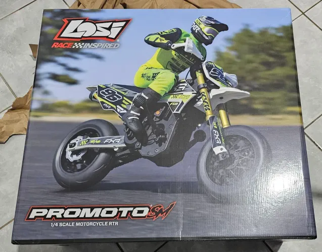 Losi promoto 1/4 SM + Bateria e Carregador