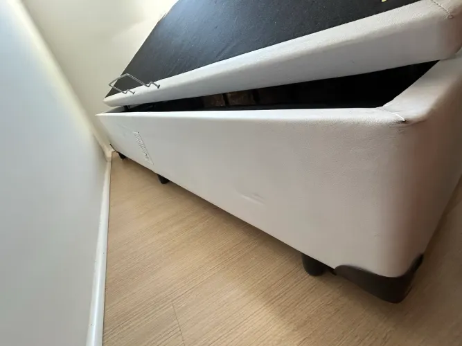 Cama box
