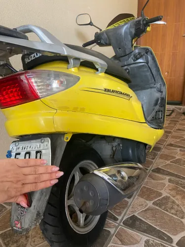 Suzuki burgman perfeita pro dia a dia