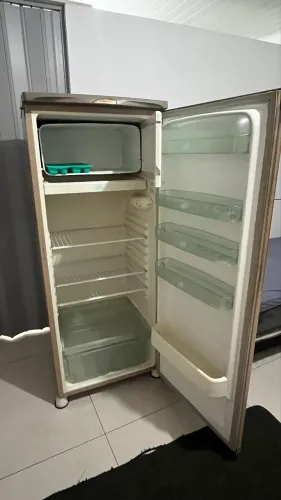 Geladeira usada Eletrolux