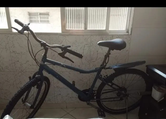 Bike aro 26 com marchas.