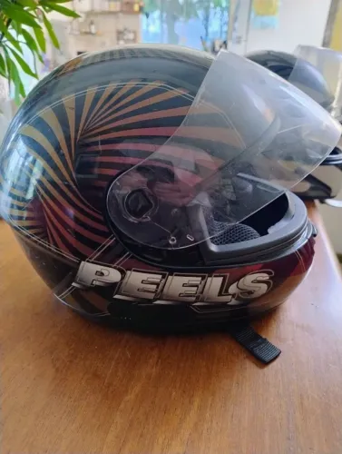 VENDO RÁPIDO: Capacete Peels Spike 3D (Pouquíssimo Uso) nº 56