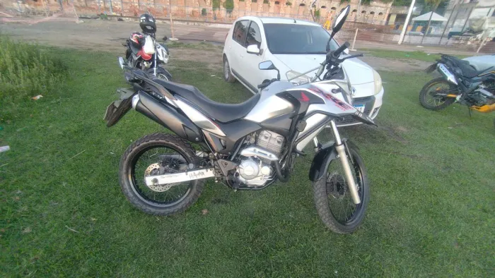 Xre300 2021