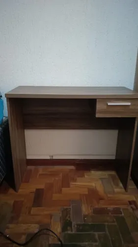 Escrivaninha para estudo/trabalho