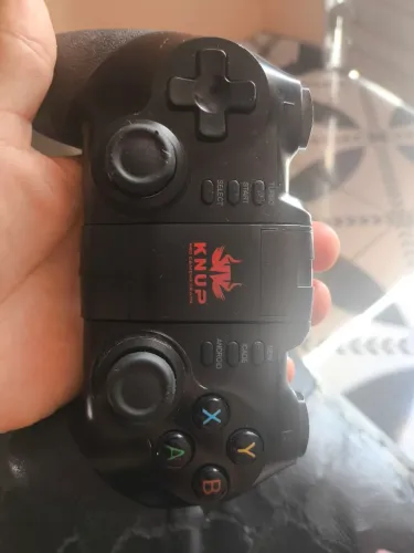 Controle bluetooth semi novo Knup
