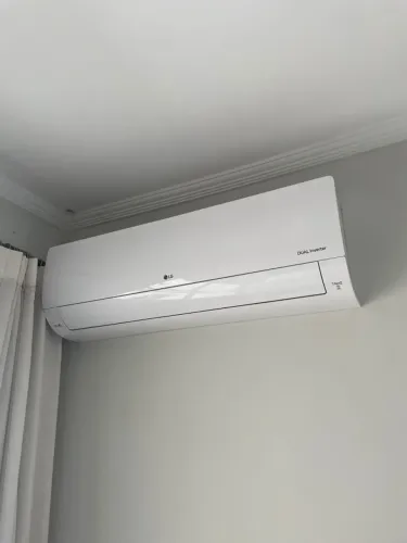 Ar-Condicionado LG Dual Inverter Compact 18.000 BTUs 220V