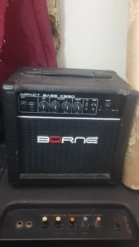 Amplificador de baixo 30 wtts