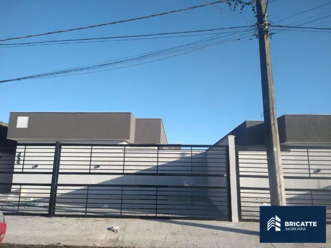 Casa em Condomínio à Venda em Itanhaém (Cibratel 2)  2 Quartos, 1 Suíte, Piscina