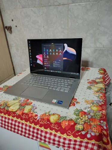 Notebook Dell 2 em 1 Core i7 de 11° 12gb ram DDR4 NVMe 256gb  Tela touch Placa de video