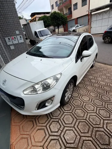 Peugeot 308 Active 1.6 Flex 16V 5P Mec. 2014