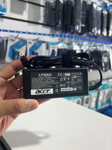 Fonte de Notebook Acer Aspire - Completa Plug Grosso 