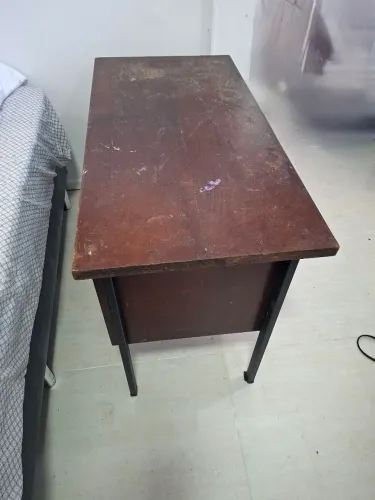 Mesa de compensado multiuso