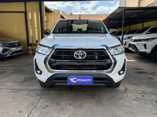 Toyota Hilux CD SRV 4X2 2.7 Flex 16V Aut. 2021