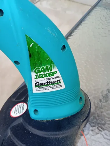 Aparador de Grama Bipartido GAM-1500BP da Garthen de 1500 Watts.