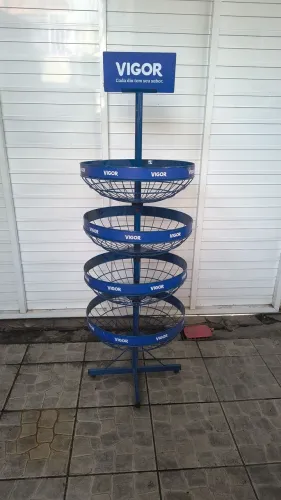 Vendo expositor redondo por R$150 cada. Retirada em Realengo 