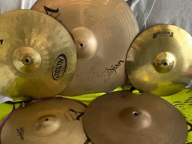 Pratos- 2010 (K Zildjian, Orion TW e Par Chimbal Twister)