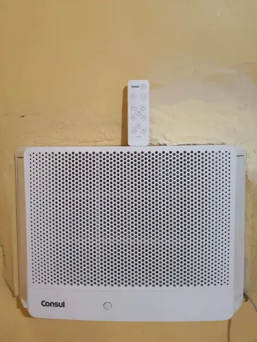 Ar Condicionado de Janela Consul 10.000 BTUs.