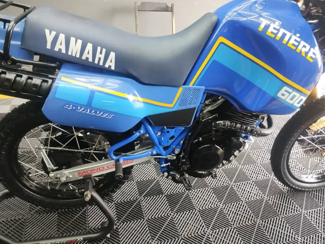 Vendo Yamaha XTZ Ténéré 1988 azul