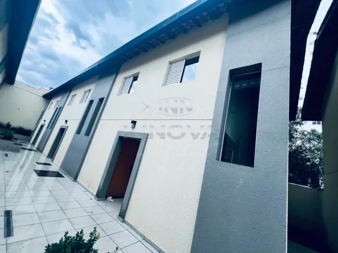 Casa em condomínio à venda, com 2 quartos, lavabo, quintal e 1 vaga em Osasco
