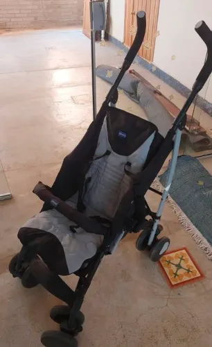 Carrinho de Bebê Chicco tipo guarda-chuva