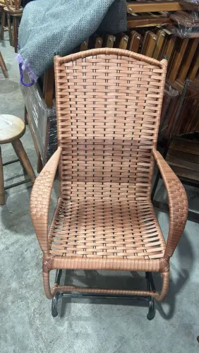 Cadeira de balanço 3 1 3 3 5 4 5 9 7 5